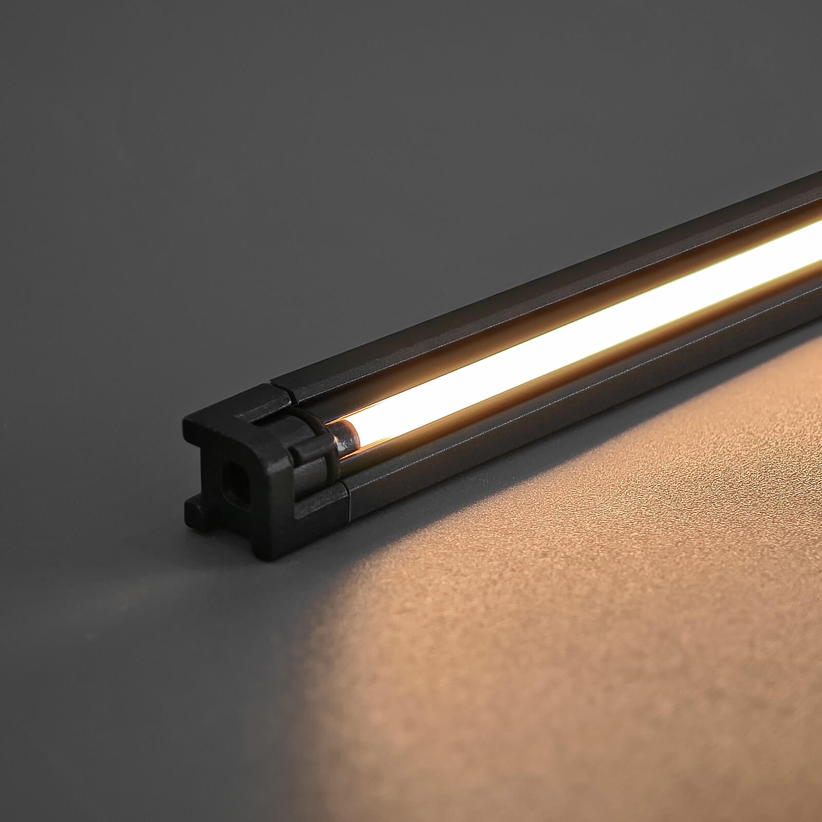 RD-4512 Solder Free LED Profile Light Angle Adjustable